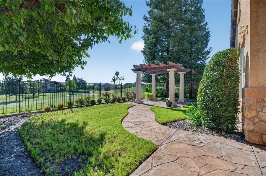 11348 N Via Montessori Drive, Fresno, CA 93730 - #3