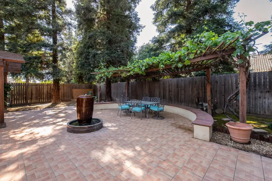 2173 E Muncie Avenue, Fresno, CA 93720 - #2