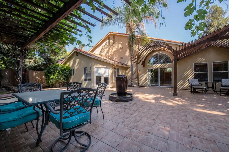 2173 E Muncie Avenue, Fresno, CA 93720 - #3