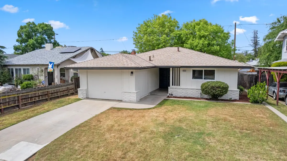 1555 N Roosevelt Avenue, Fresno, CA 93728 - #1