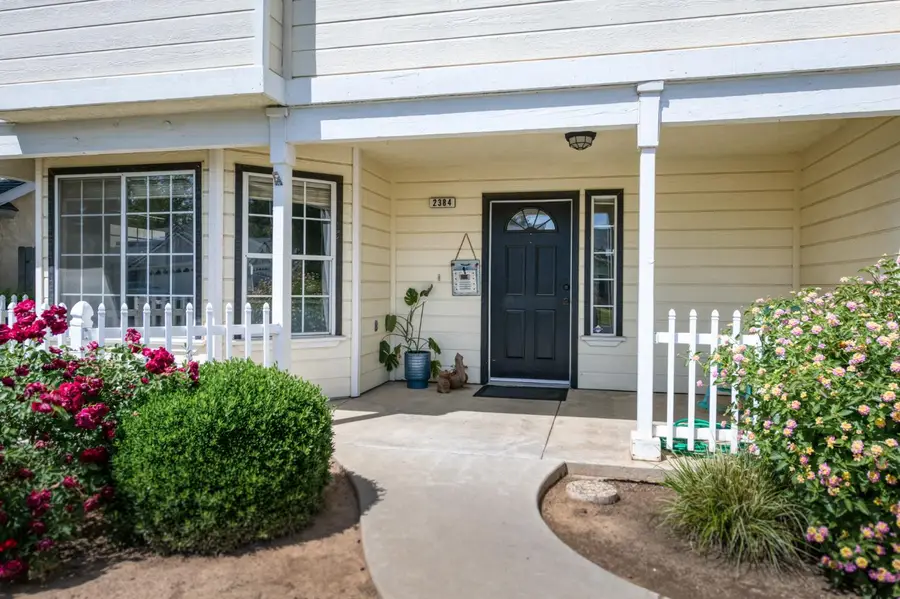 2384 E Quincy Avenue, Fresno, CA 93720 - #2