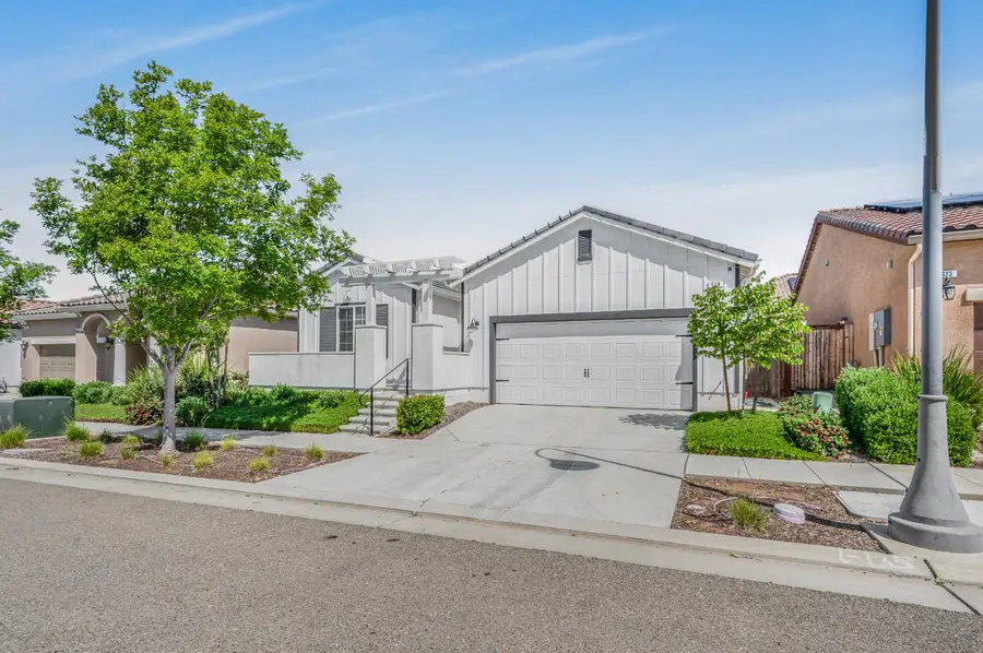 619 Wood Crest Avenue, Madera, CA 93636 - #3