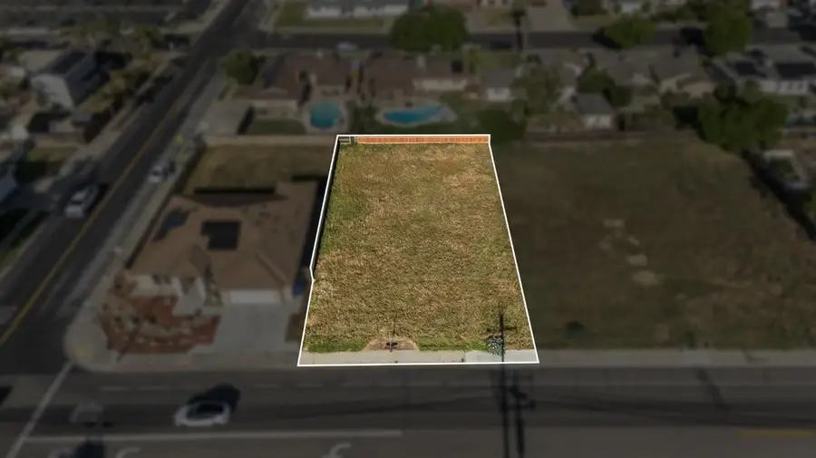 20 N Douty St, Hanford, CA 93230 - #3