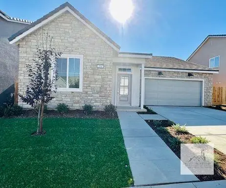 334 Aria Avenue S, Madera, CA 93636 - #1