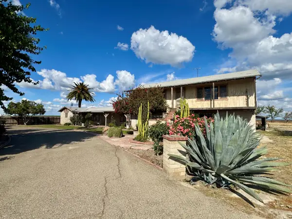 15326 S Dickenson Avenue, Riverdale, CA 93656