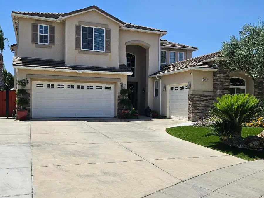 2917 E Trenton Avenue, Fresno, CA 93720 - #2
