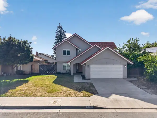 3279 N Berlin Avenue, Fresno, CA 93722
