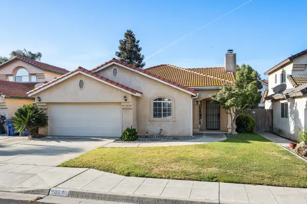 988 Ramona Avenue, Clovis, CA 93612