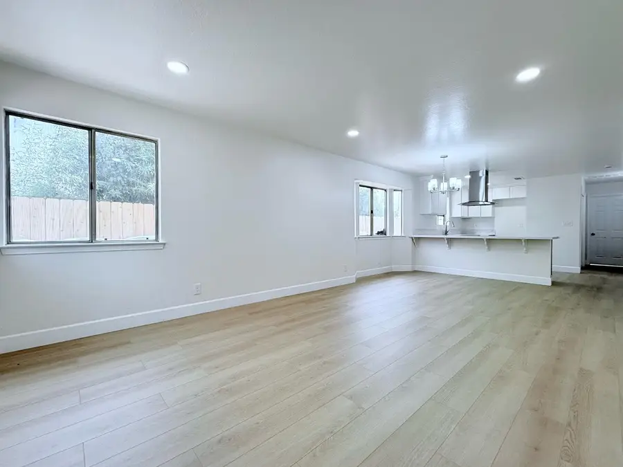 4472 N Cornelia Avenue, Fresno, CA 93722 - #3