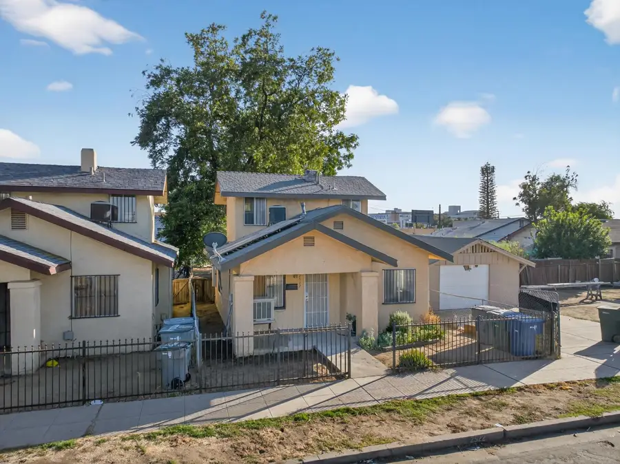 2522 E Grant Avenue, Fresno, CA 93701 - #3