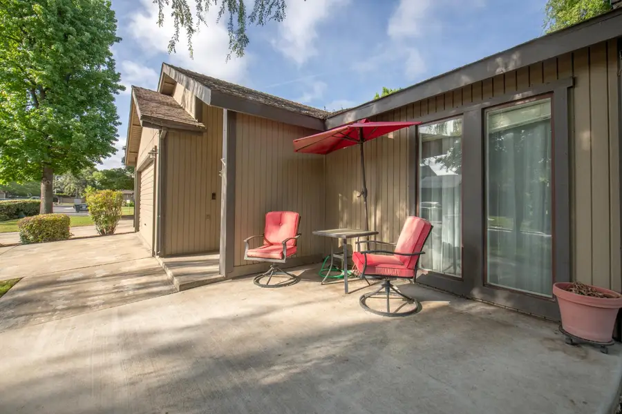 2554 E Tulare Avenue, Visalia, CA 93292 - #3