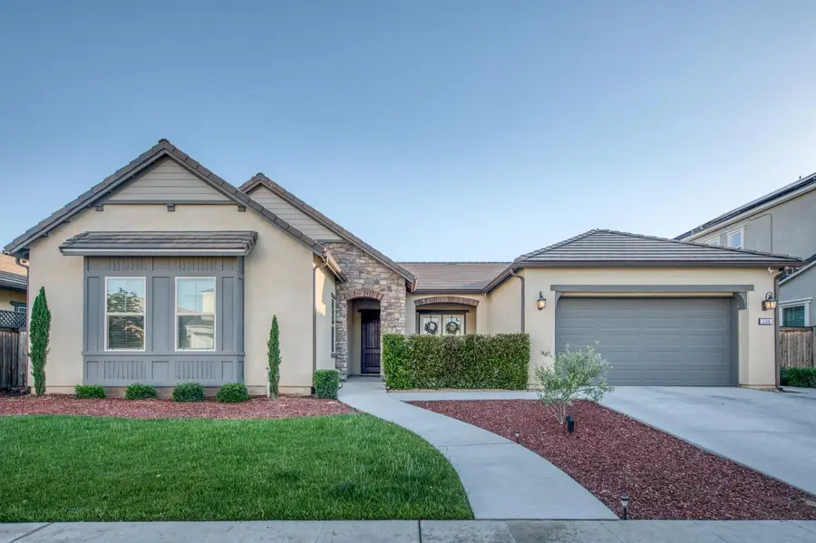 598 Crescent Lane, Madera, CA 93636 - #2