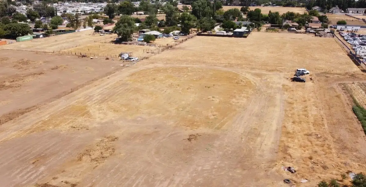 3256 W Clinton, Fresno, CA 93722 - #1