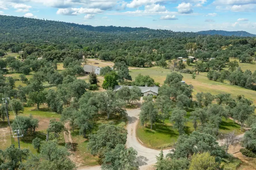 35009 Old Creek Road, Auberry, CA 93602 - #3