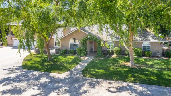 6345 N Bethel Avenue, Clovis, CA 93619