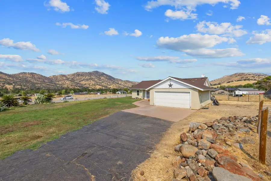 7272 Lupine Drive, Sanger, CA 93657 - #3