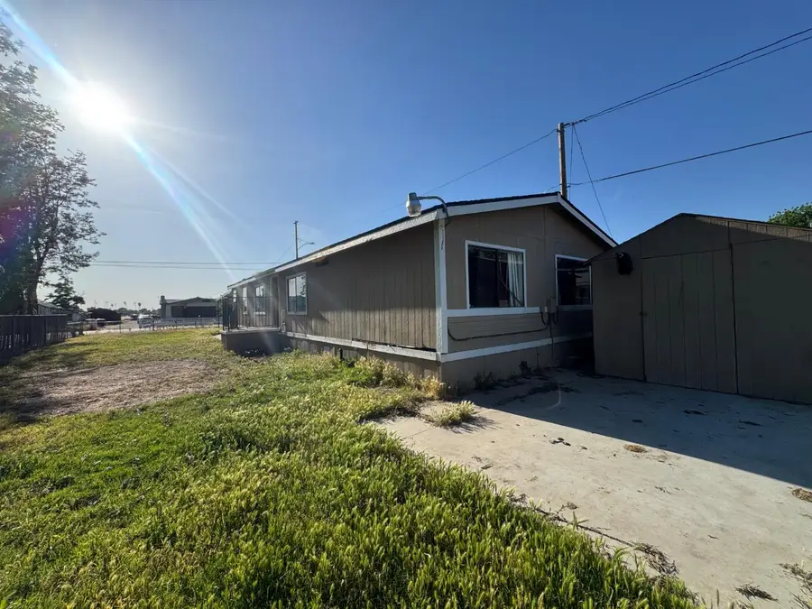 601 S Phillips Street, Hanford, CA 93230 - #2