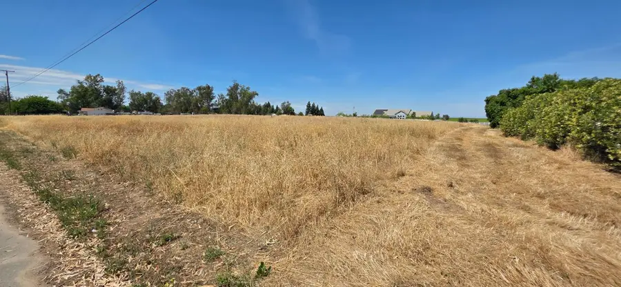 49140 Dublin Drive, Madera, CA 93636 - #2