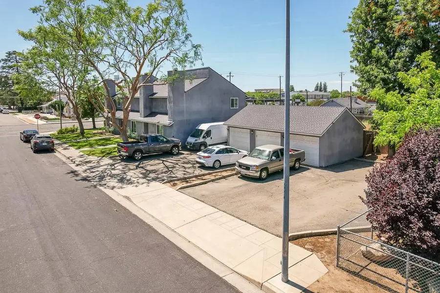 264 Osmun Avenue, Clovis, CA 93612 - #3