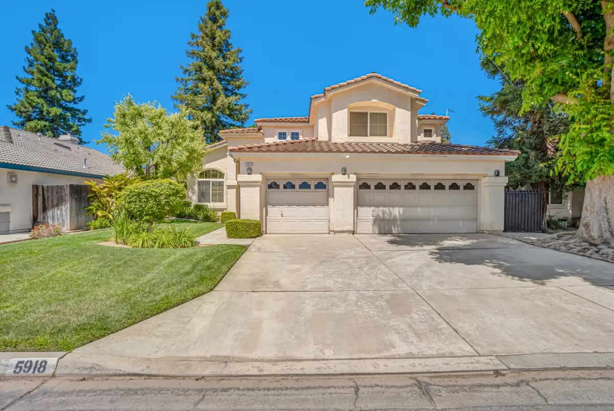 5918 W Chennault Avenue, Fresno, CA 93722 - #1