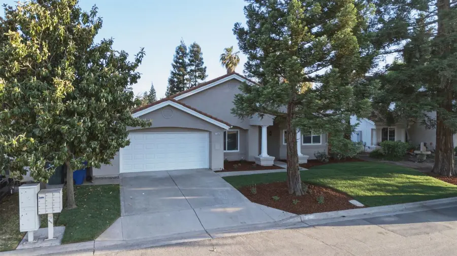 1809 E Serena Avenue, Fresno, CA 93720 - #2