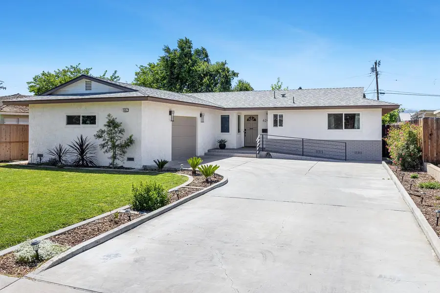 425 Stanford Avenue, Coalinga, CA 93210 - #2
