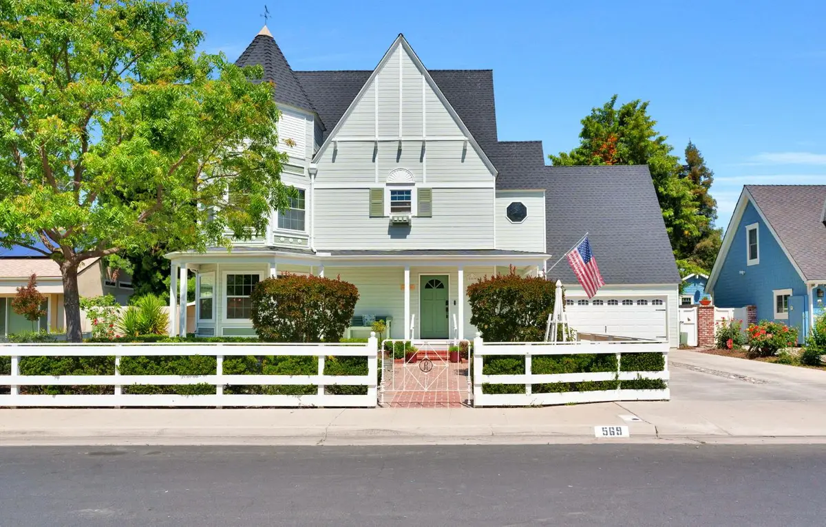 569 W Sample Avenue, Clovis, CA 93612 - #1