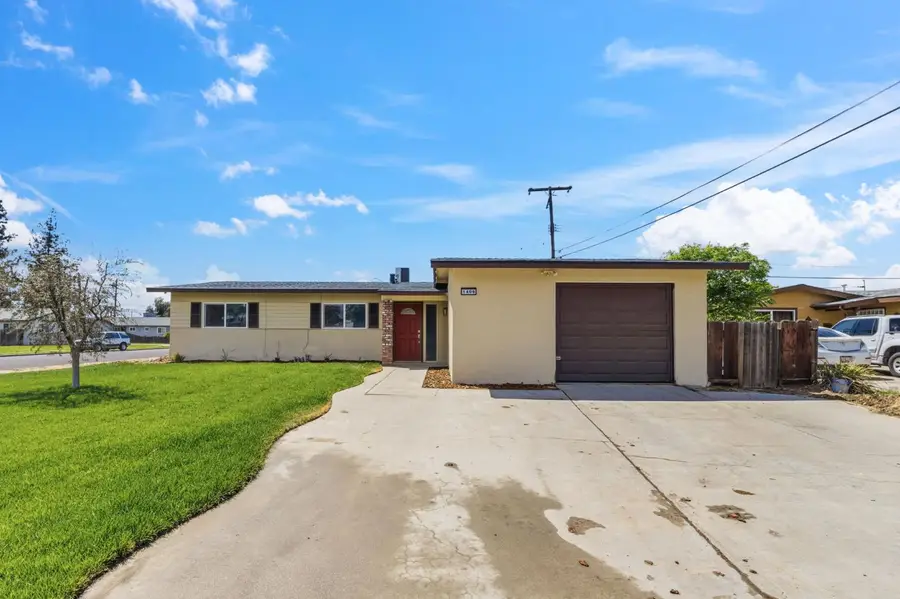 1406 Bengston Avenue, Hanford, CA 93230 - #2