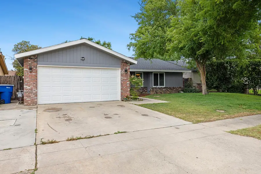 4091 N Katy Avenue, Fresno, CA 93722 - #3