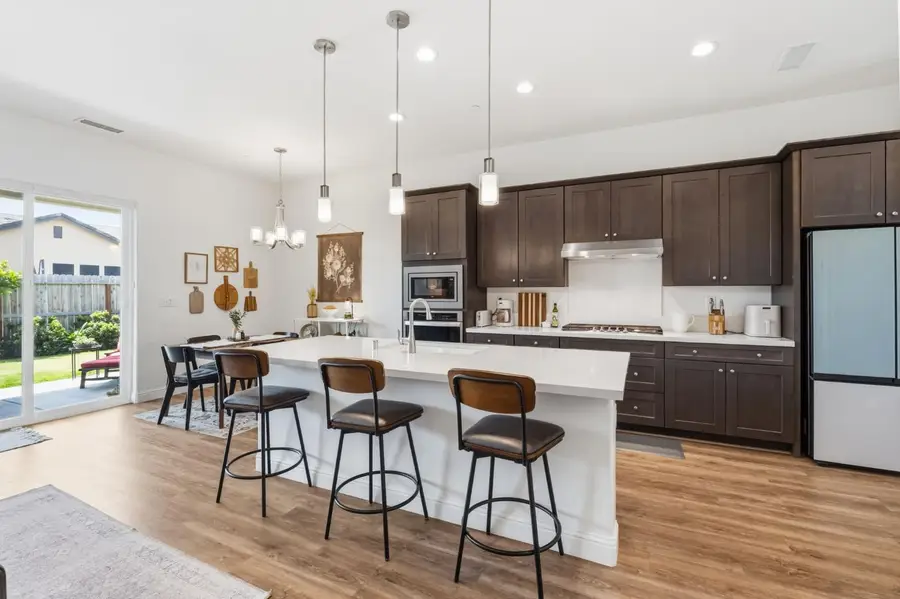 2100 Azalea Street, Kingsburg, CA 93631 - #3