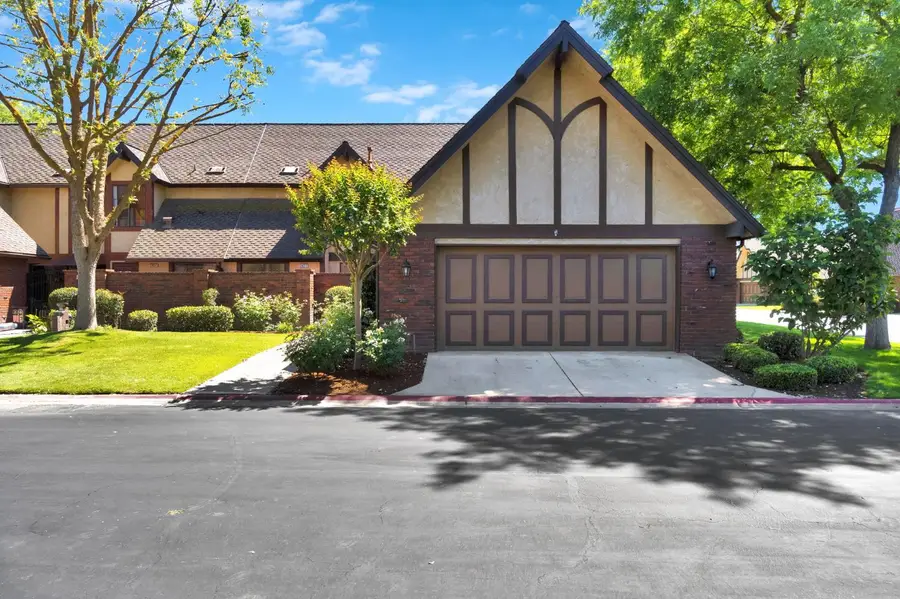 2827 W Compton Court, Fresno, CA 93711 - #3