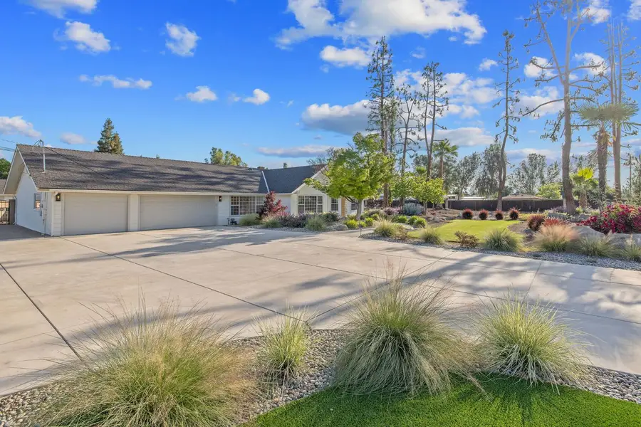2033 Alluvial Avenue, Clovis, CA 93611 - #2