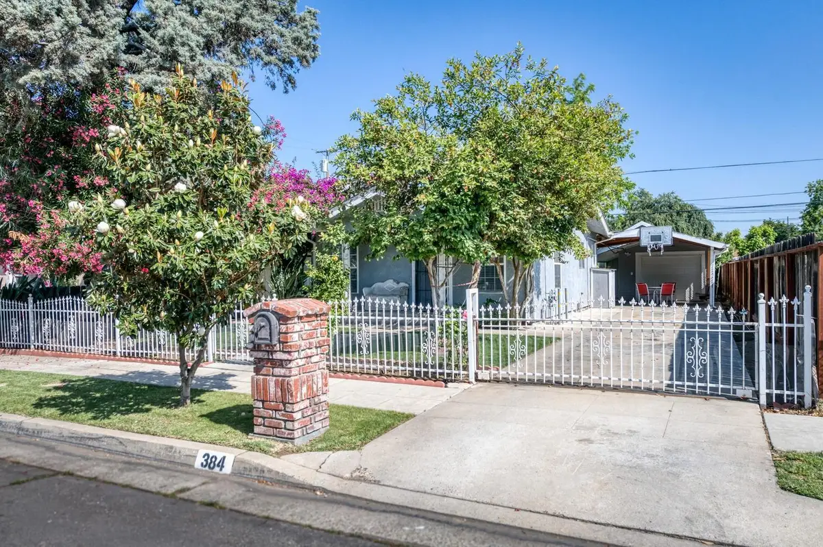 384 W Fir Avenue, Pinedale, CA 93650 - #1
