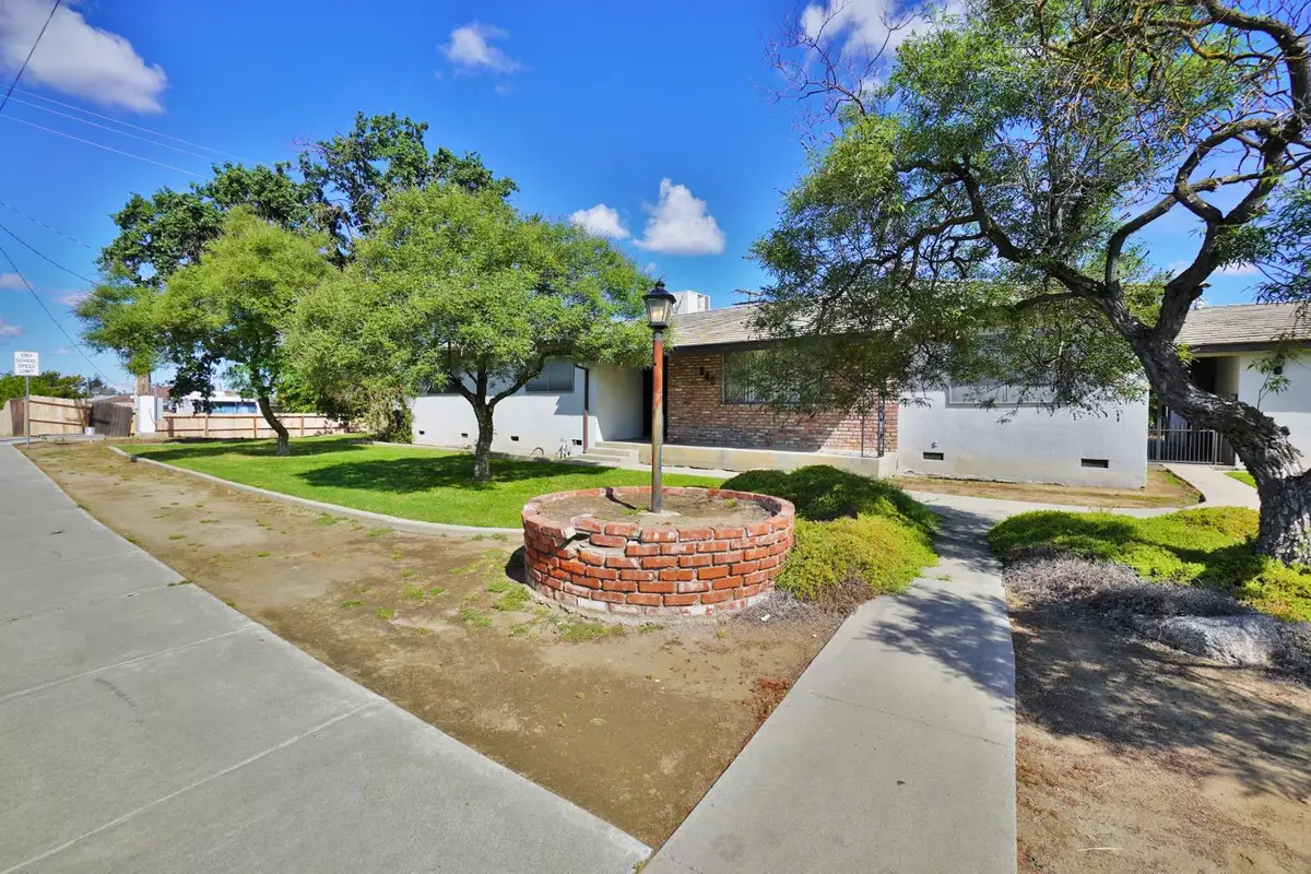 842 E Florinda Street, Hanford, CA 93230 - #1