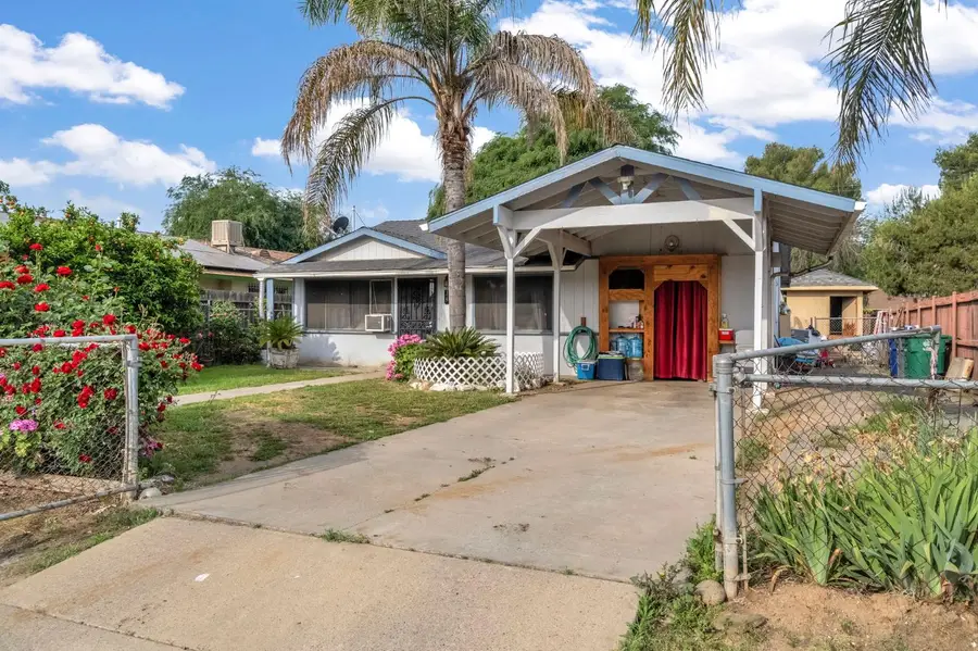 125 12th Street, Orange Cove, CA 93646 - #2