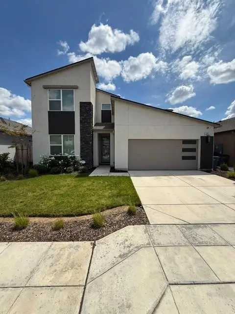 6347 E Adena Avenue, Fresno, CA 93727 - #1