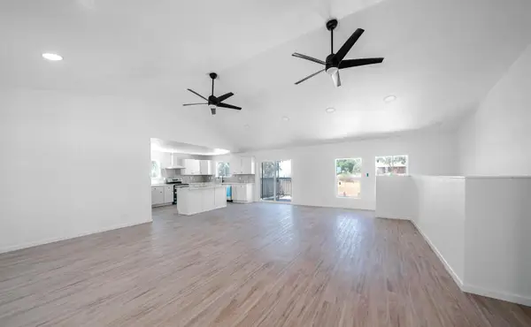15758 Mark Road, Madera, CA 93636