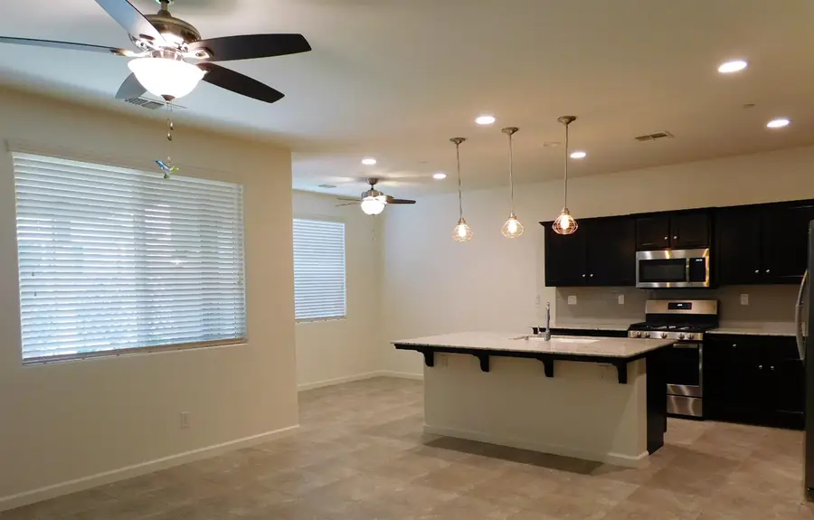 3421 N Del Monte Avenue, Clovis, CA 93619 - #2