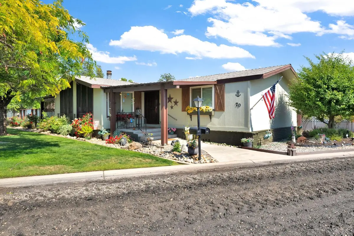 371 N Bethel Ave #70, Sanger, CA 93657 - #1