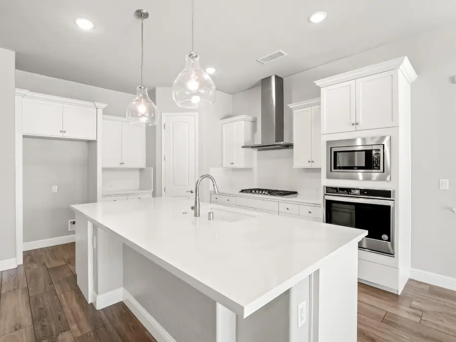 1751 N Kaweah Avenue, Clovis, CA 93619 - #2