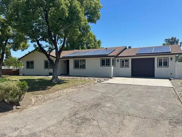 17925 Rodeo Drive, Madera, CA 93638