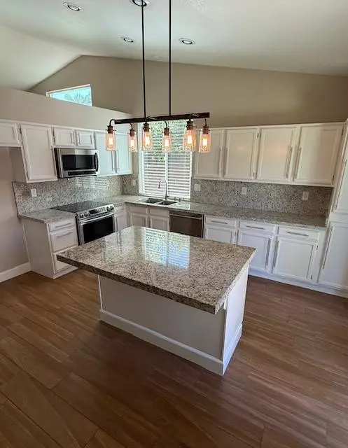 2368 E El Paso Avenue, Fresno, CA 93720 - #3
