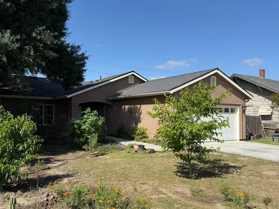 1707 Sylvia Street, Selma, CA 93662 - #2