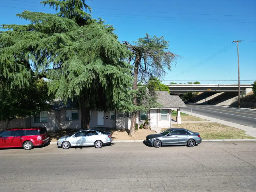 2901 E Olive Avenue, Fresno, CA 93701 - #3