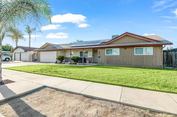 916 E Royal Ann Avenue, Tulare, CA 93274