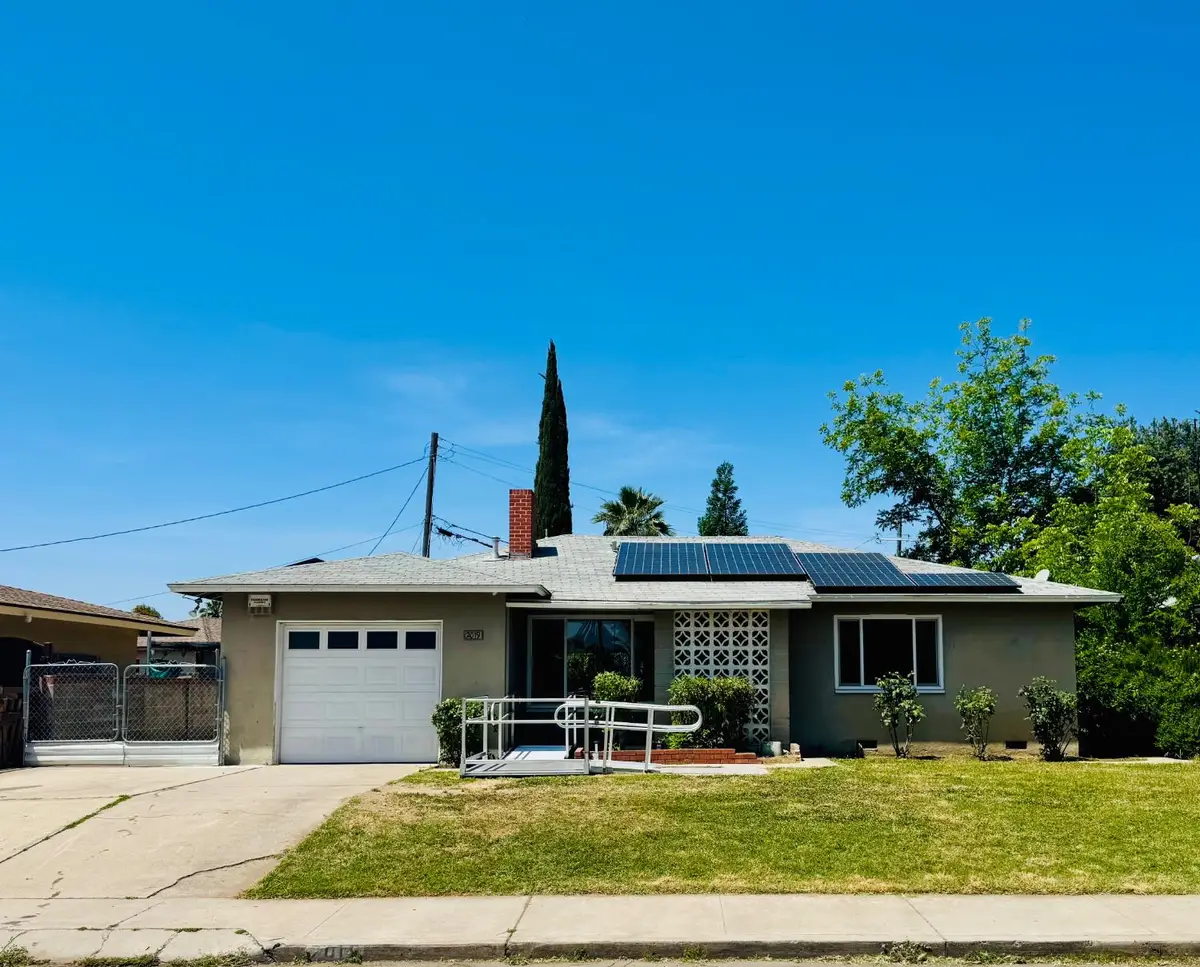 2019 Norris Drive E, Fresno, CA 93703 - #1