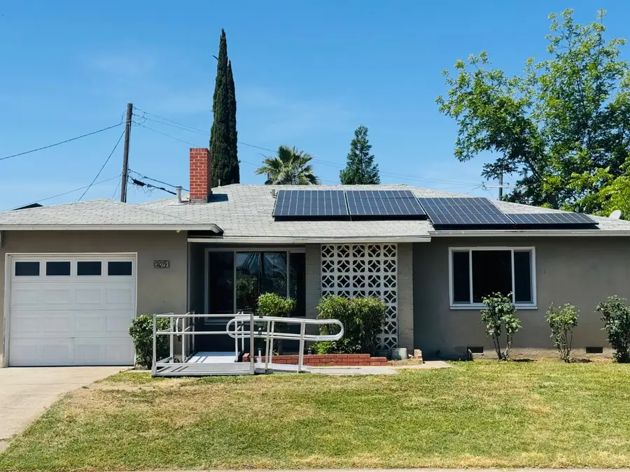 2019 Norris Drive E, Fresno, CA 93703 - #2