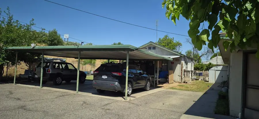 2263 E Thomas Avenue, Fresno, CA 93701 - #3