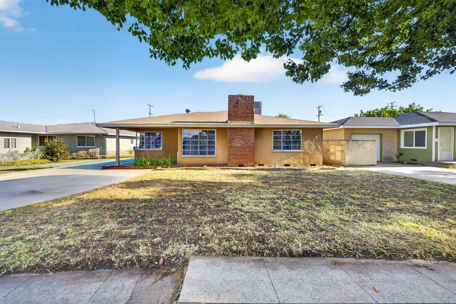 1025 W Fedora Avenue, Fresno, CA 93705 - #2