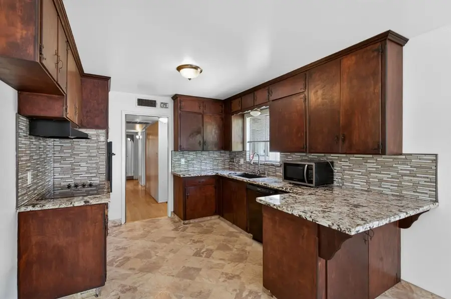 3144 E Santa Ana Avenue, Fresno, CA 93726 - #3